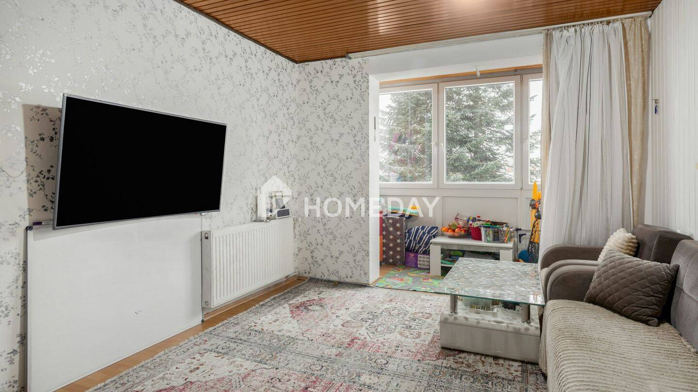 Thumbnail-Vermietete 3-Zimmer-Wohnung mit Wintergarten im zweiten Obergeschoss