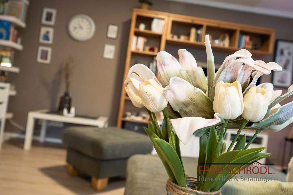 Thumbnail-Stilvolles Familienglück in idyllischer Lage von Hilzingen Einfamilienhaus mit Einliegerwohnung und viel Komfort