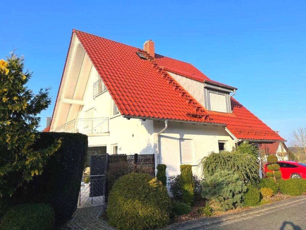 Thumbnail-Großzügiges Freistehendes Einfamilienhaus mit 5 Zimmer, 2 Badezimmer, großem sonnigem Grundstück, Doppelgarage mit Grube in Markt Erlbach