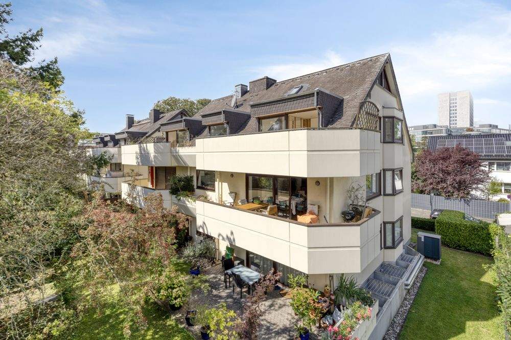 Thumbnail-Großzügige Maisonettewohnung mit Dachterrasse im Herzen des Bonner Bundesviertels