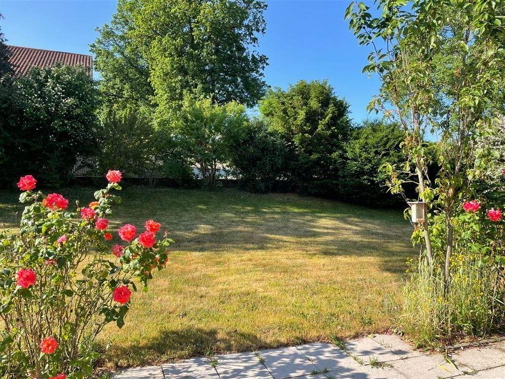 Thumbnail-Ihr Familiendomizil - EFH mit großem, sonnigen Garten - S-Bahn, Ausbaupotenzial - sofort verfügbar