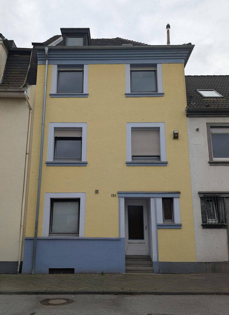 Straßenansicht
