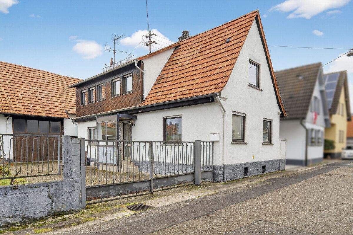 Thumbnail-Ein Haus, das auf Ihre Ideen wartet - mit Scheune, Garten & Geschichte