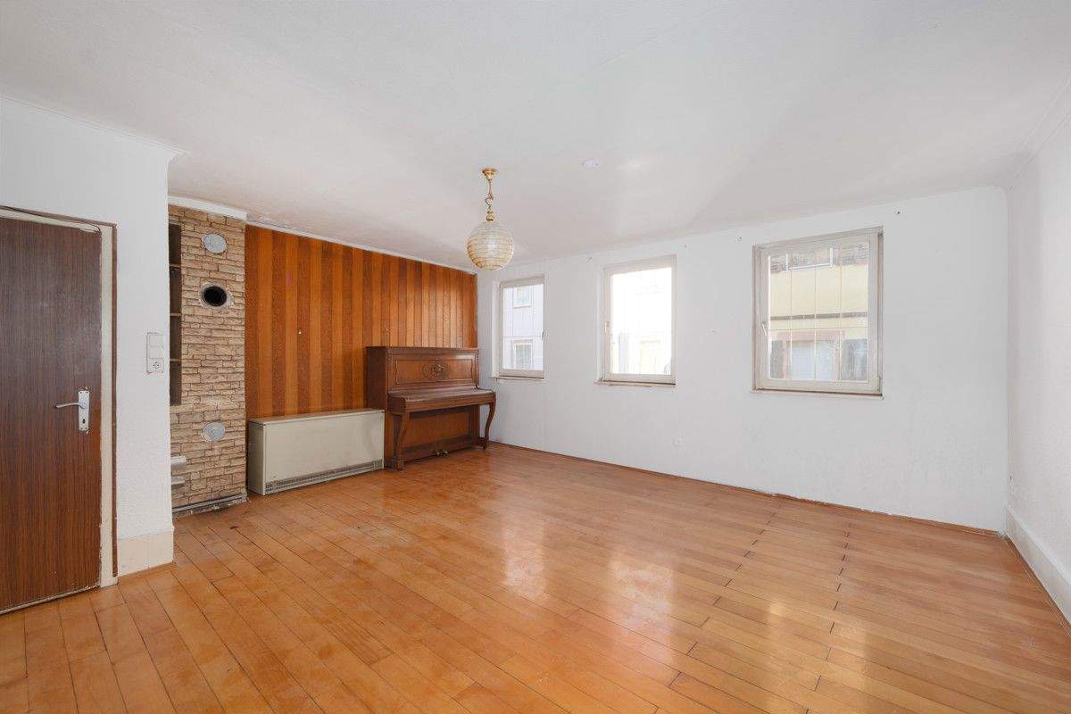 Thumbnail-Wohnen mit Geschichte: Denkmalgeschütztes Zweifamilienhaus