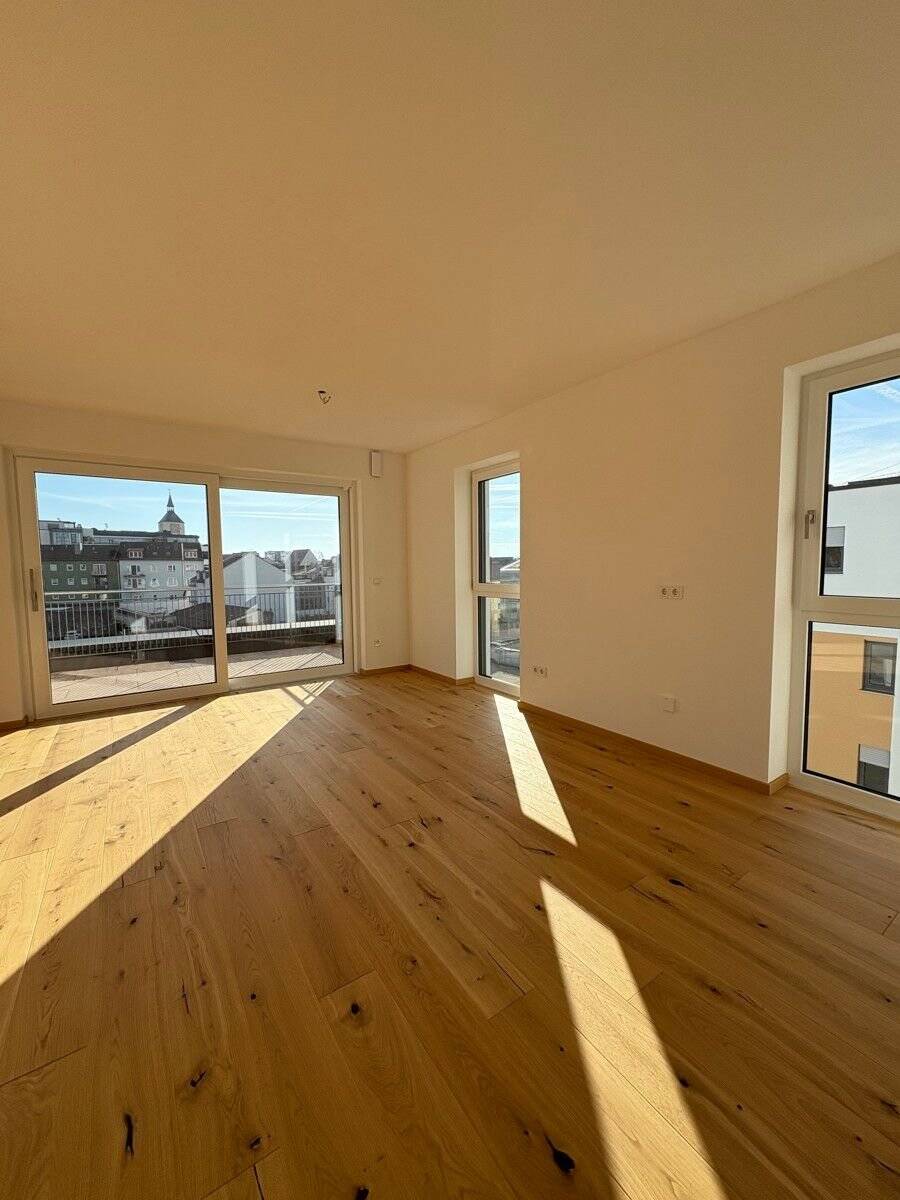 Thumbnail-Schöne 3-Zimmer Penthouse Wohnung mit Gäste-WC in zentraler Stadtlage in Deggendorf! - Erstbezug