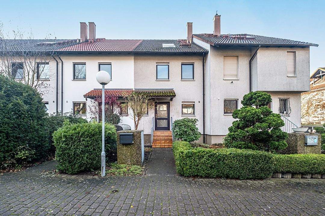 Thumbnail-Ihr neues Zuhause in Karow: Helles Reihenhaus mit Terrasse und Garten