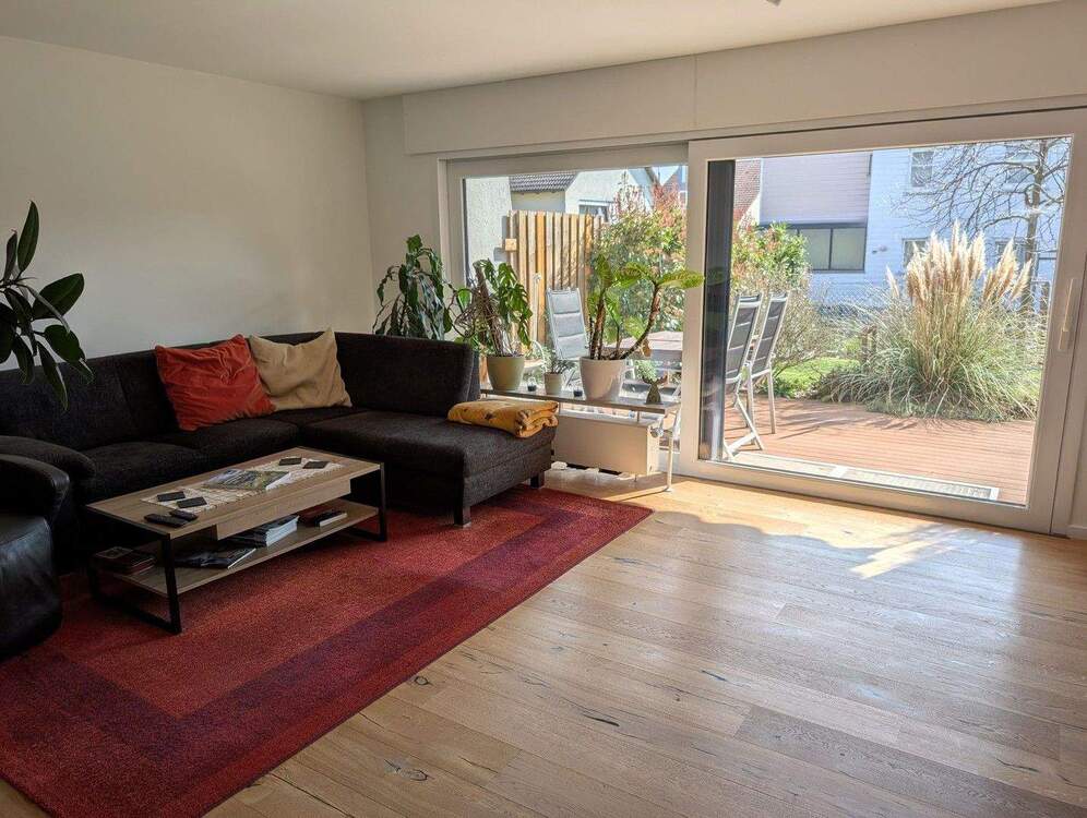 Thumbnail-Sanierte DHH in Leonberg-Ezach, provisionsfrei, inkl. EBK