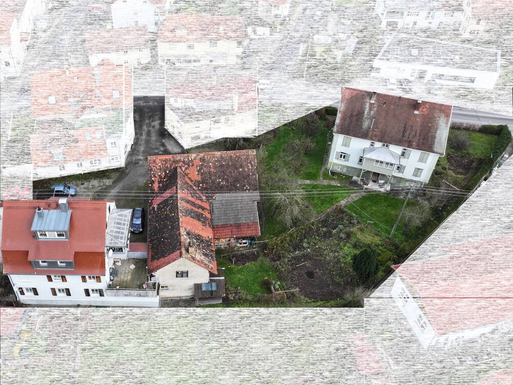 Thumbnail-Attraktives Baugrundstück mit Potential: Abrissfähige Bestandsgebäude, Tiefgarage und drei Stockwerke pro Haus nach §34BauGB möglich