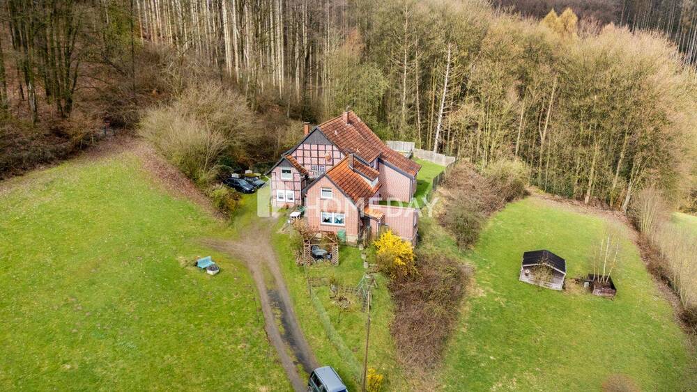 Thumbnail-Historisches Wohnhaus mit großzügigem Grundstück und vielseitigen Nutzungsmöglichkeiten