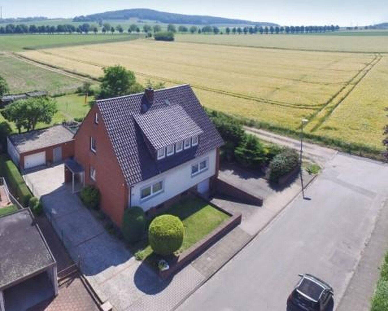 Thumbnail-Freistehendes Einfamilienhaus mit großem Garten in Wennigsen OT Bredenbeck