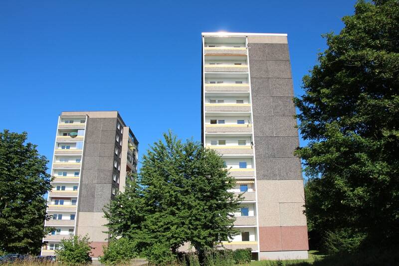 Thumbnail-Renovierte 3 Raum Wohnung mit großzügigem Balkon und Aufzug in Gera Lusan