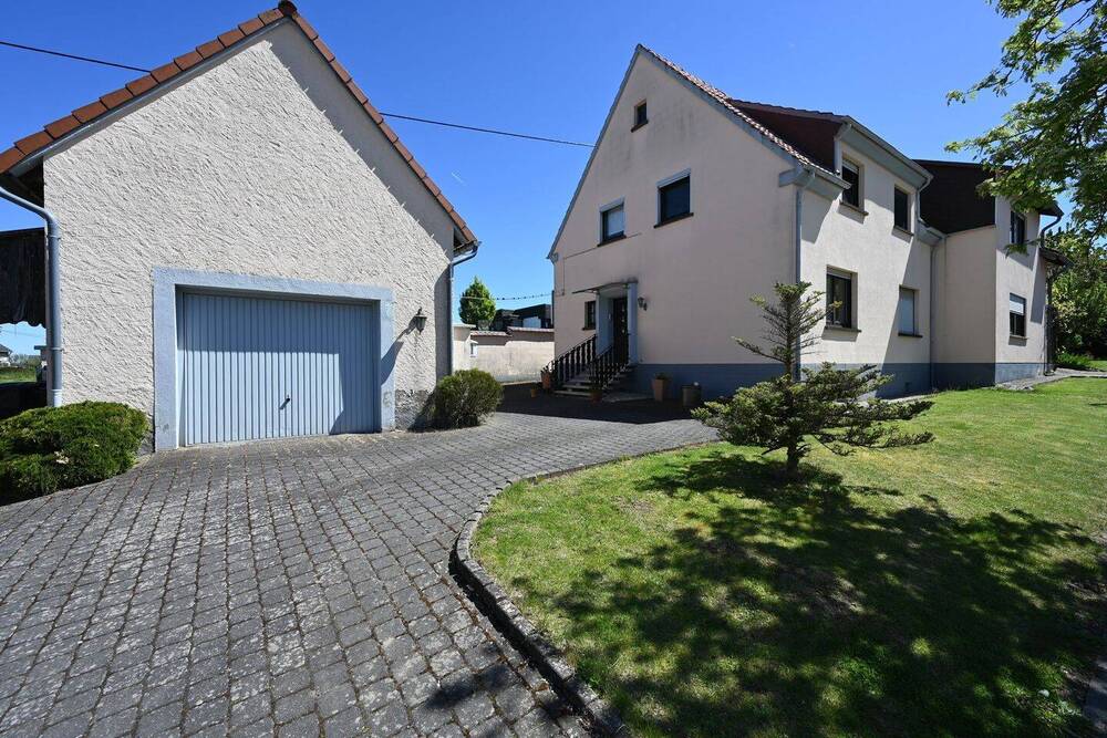 Thumbnail-Zweifamilienhaus mit Charme, großzügigem Platzangebot und vielseitigem Nutzungspotenzial!
