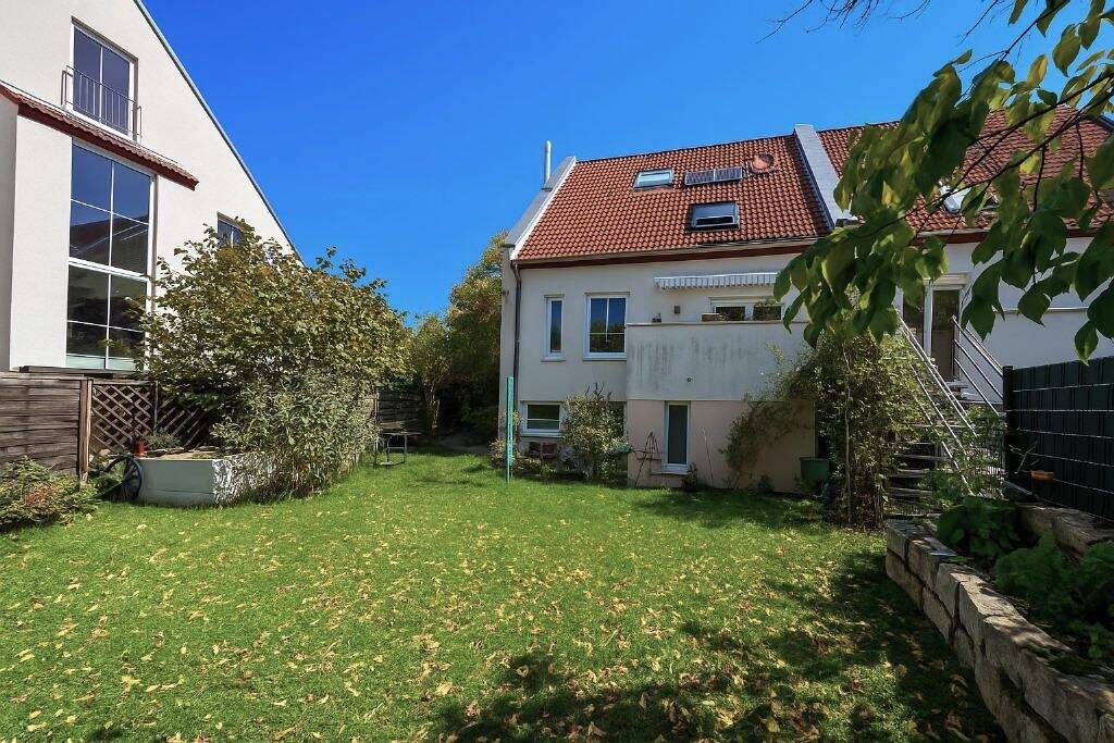 Thumbnail-Großzügige Doppelhaushälfte mit Garten in Calden - Westuffeln!