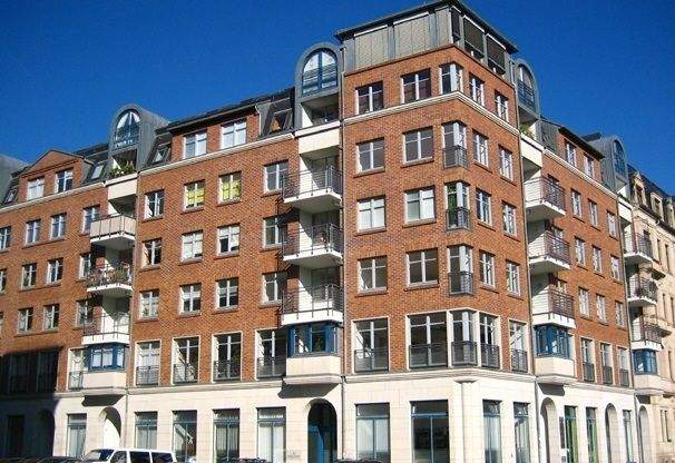 Thumbnail-Lichtdurchflutete 3 Zimmer Wohnung mit 2 Balkonen fast an der Elbe