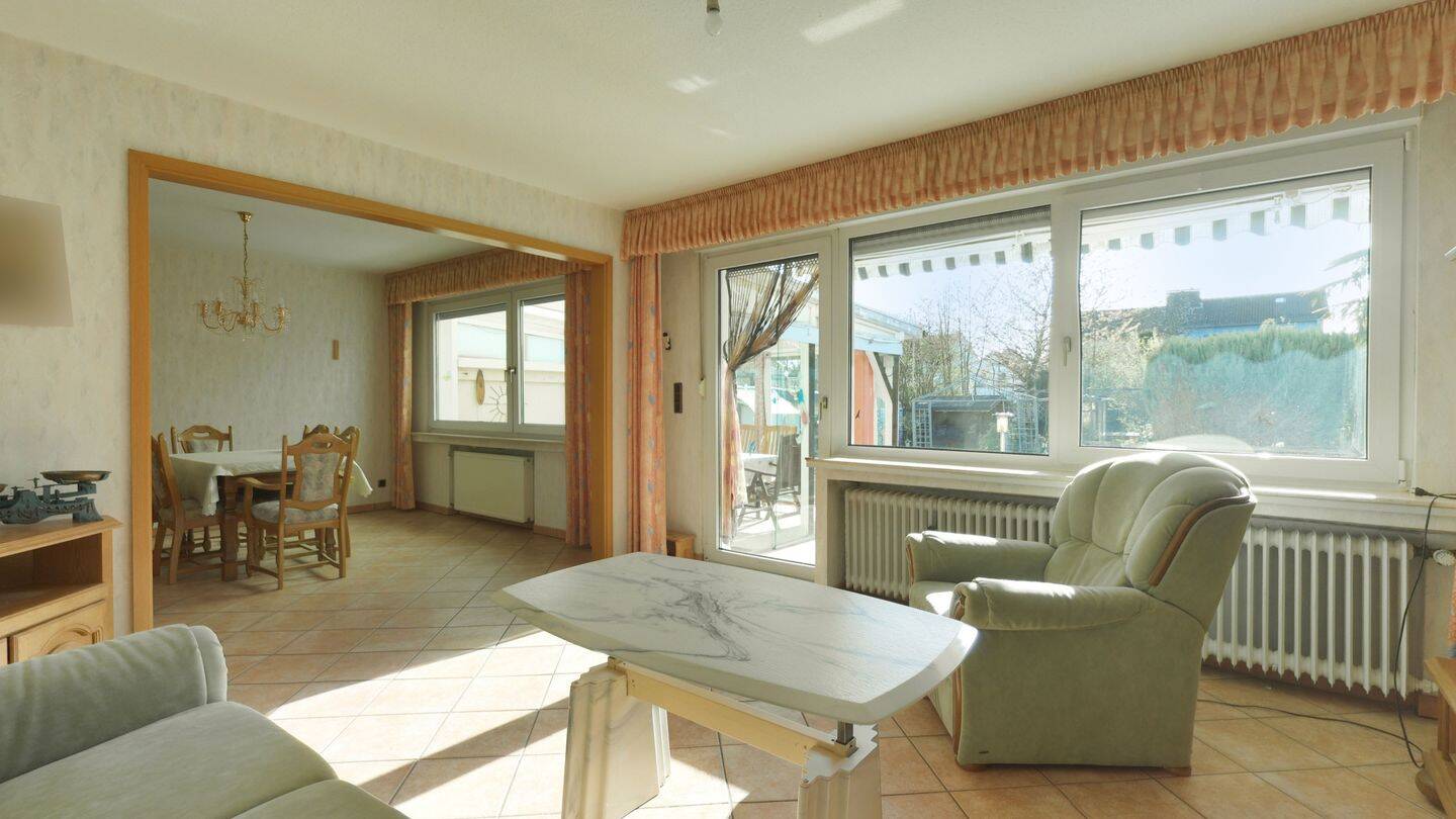 Thumbnail-Sonnige Gartensiedlung, naturnahes Wohnen: DHH, 5,5 Zimmer, Wintergarten, Garage, großer Garten
