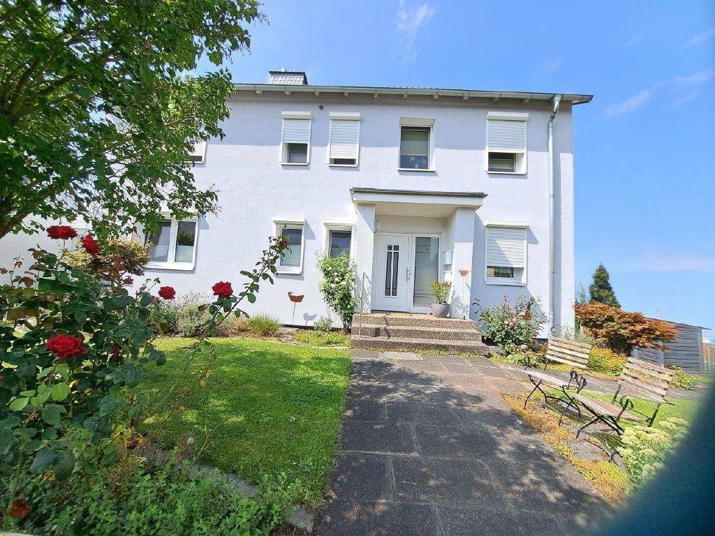 Thumbnail-Modernes Zweifamilienhaus mit großem Garten in zentraler Lage von Nörten-Hardenberg