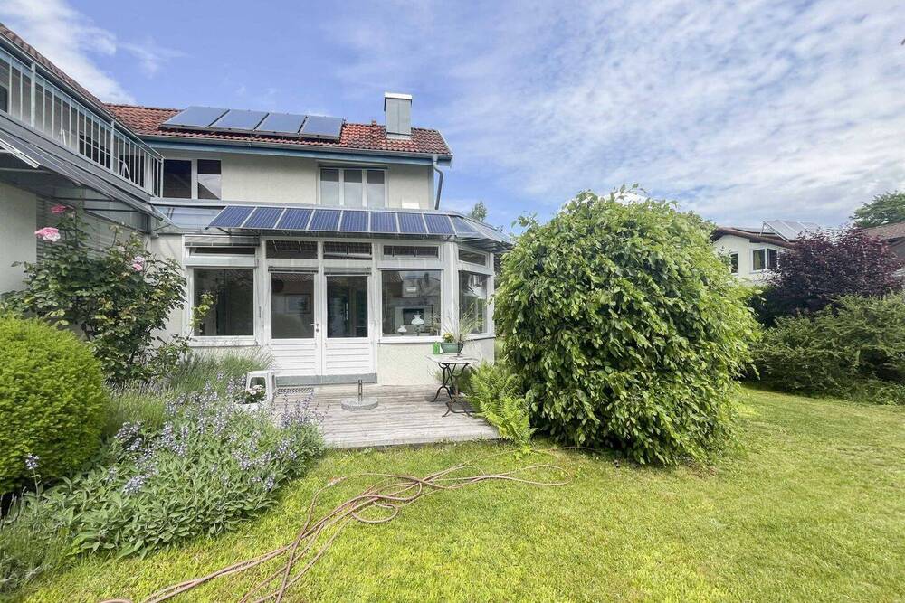 Thumbnail-Großzügiges Familiendomizil mit Potenzial für zwei Wohneinheiten und herrlichem Garten