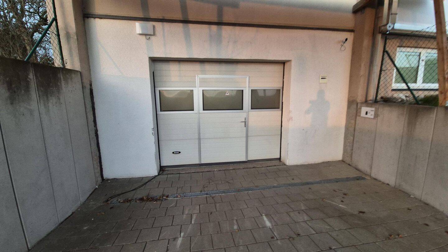 Thumbnail-PROVISIONSFREI in Altensteig: 700m² vielseitige Gewerbefläche mit Parkplätzen
