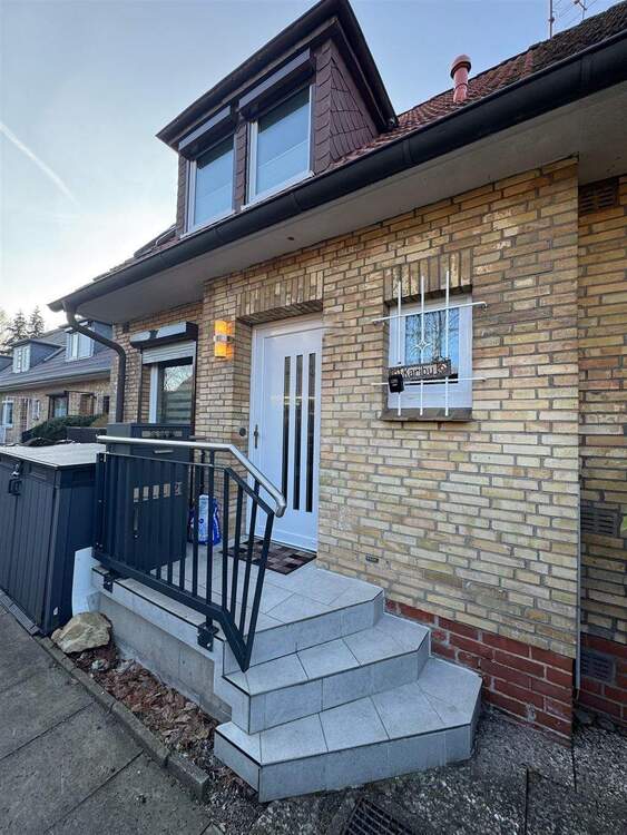 Thumbnail-Ideal für Zwei - Modernes Reihenmittelhaus mit Garten in Osdorf