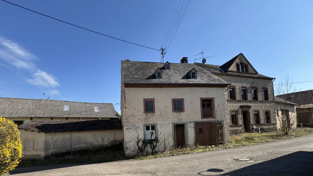 Thumbnail-Ehemaliges landwirtschaftliches Anwesen mit angrenzenden Wiesen. Welschbillig- Ittel