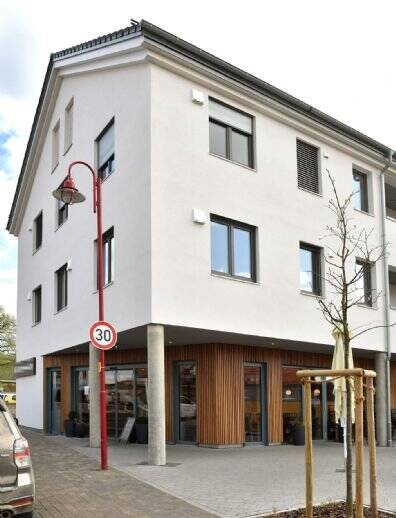 Thumbnail-Top saniertes Wohn- u. Geschäftshaus in Berlin-Tegel