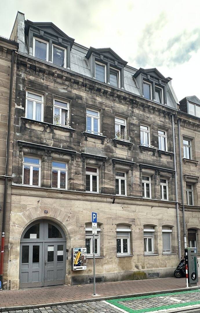 Thumbnail-Mehrfamilienhaus mit Denkmalschutz und Ausbaupotenzial in zentraler Lage von Fürth