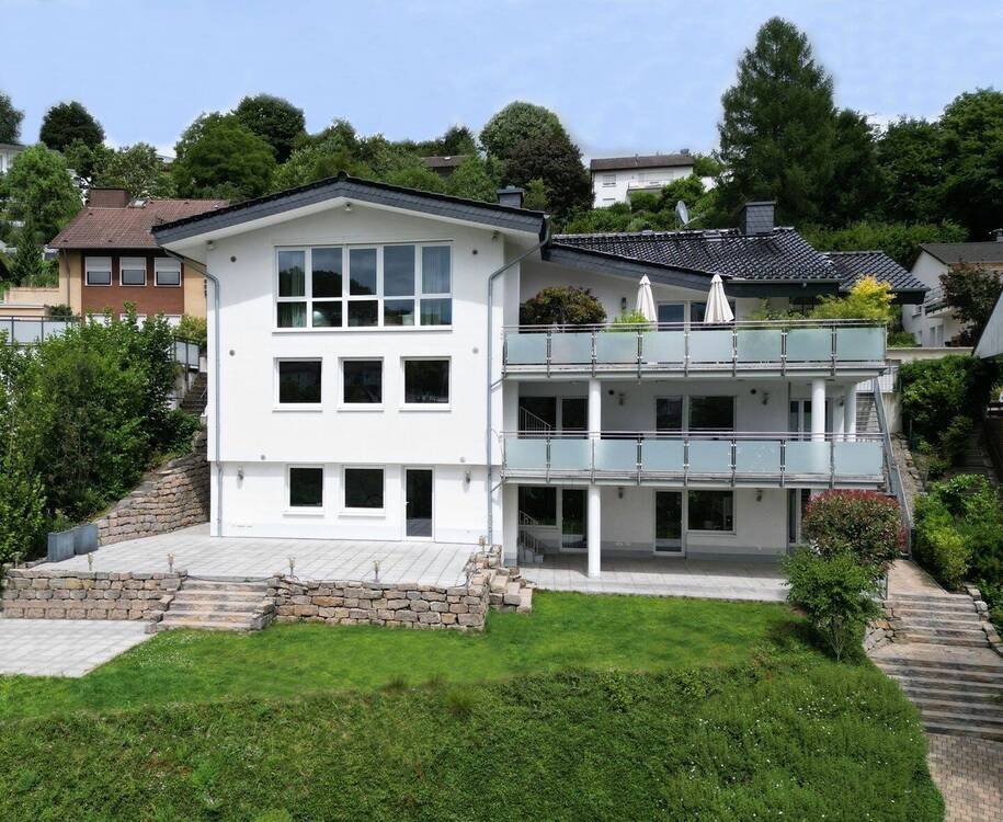 Thumbnail-Jetzt investieren - später einziehen: Exklusives Anwesen in Panoramalage von Eppstein