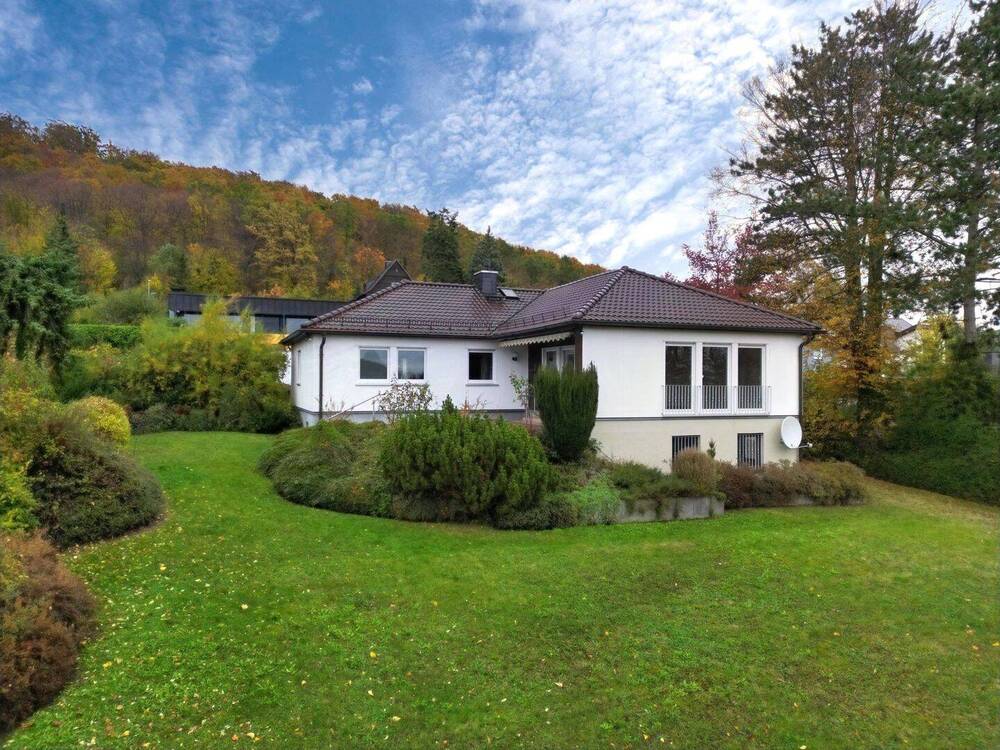 Thumbnail-Gepflegter Bungalow mit großzügigem Grundstück in Südausrichtung