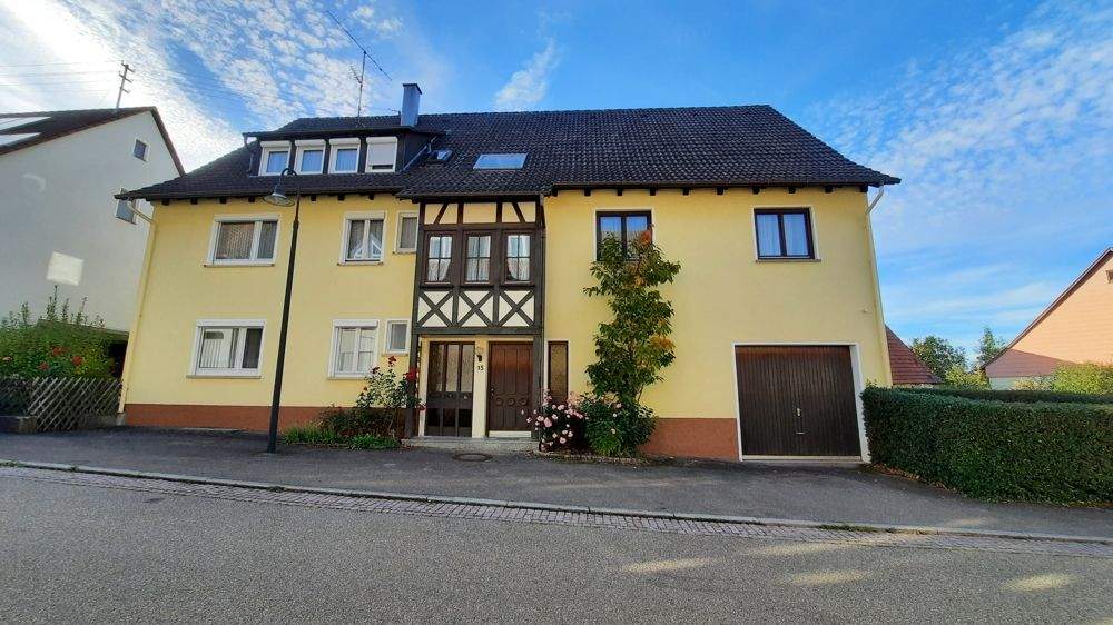Thumbnail-!reserviert! Großzügiges Ein- bis Zweifamilien-Wohnhaus mit Platz für die ganze Familie