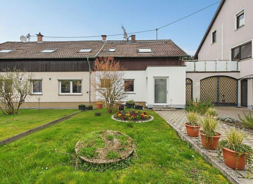 Thumbnail-Modernisierte Doppelhaushälfte in Top-Lage