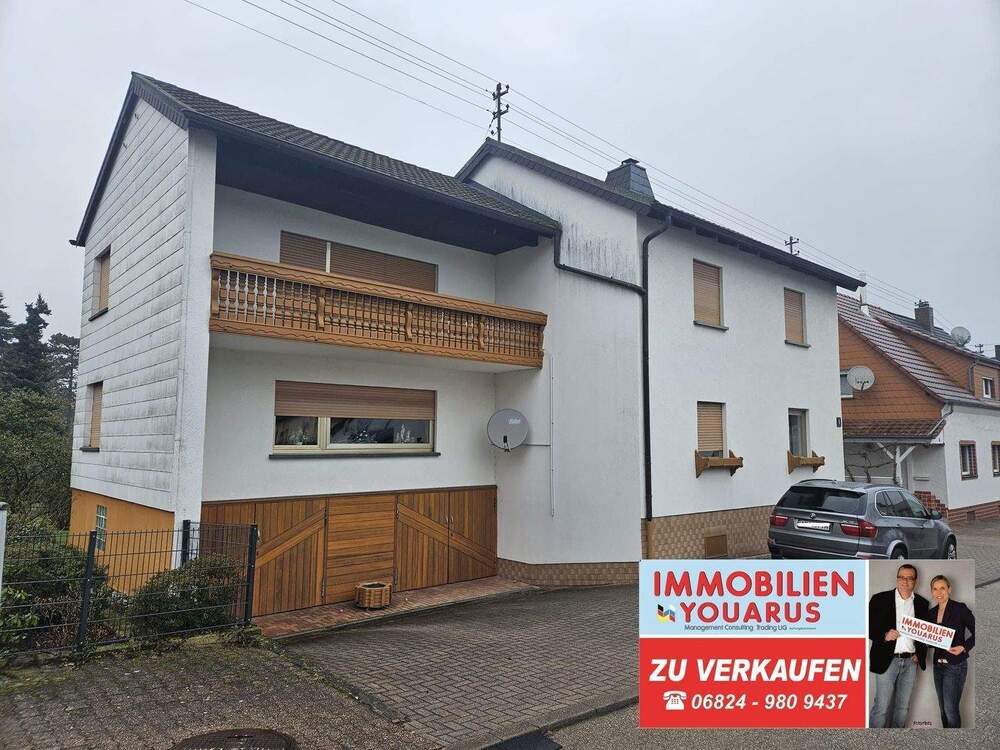 Thumbnail-Freistehendes und geräumiges Zweifamilienhaus mit Balkon, Garten, Garagen in Ottweiler
