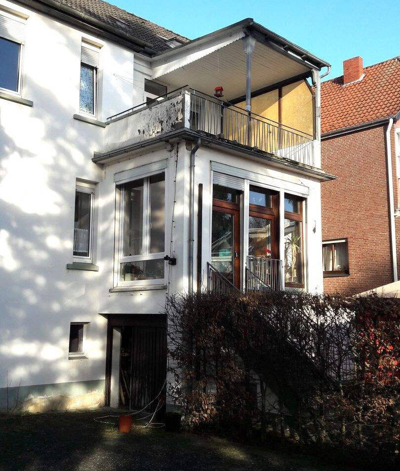 Thumbnail-Geräumiges Stadthaus (Altbau) mit 3 Wohnungen und 2 Garagen in stadtnaher Wohnlage in Bünde-Ennigloh