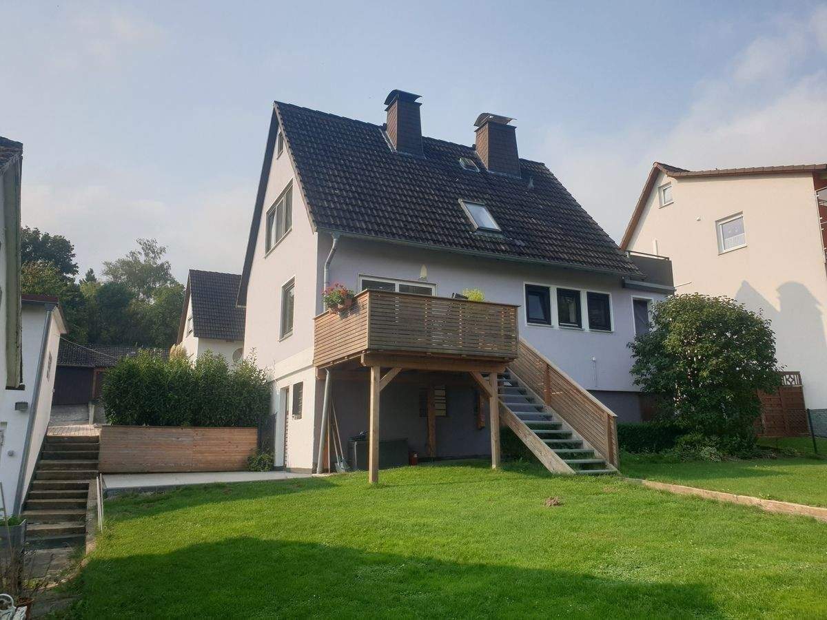 Thumbnail-Top Wohnlage - gepflegtes Einfamilienhaus mit Keller, Garten, Terrasse & Garage