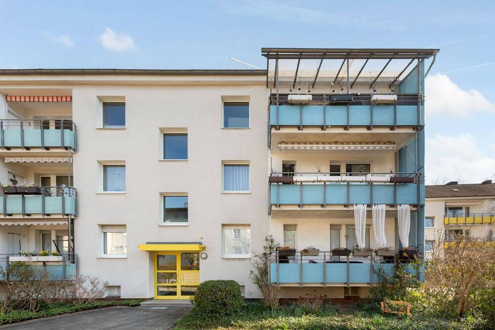 Thumbnail-Wohntraum in Düsseldorf-Wersten: Großzügigkeit und Licht in perfekter Balance