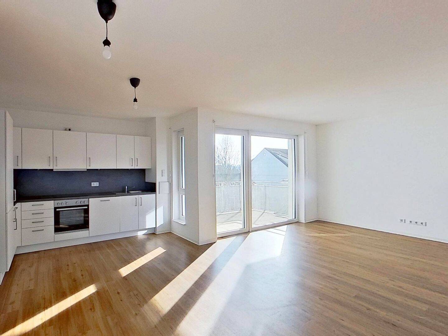 Thumbnail-Zum Verlieben: Moderne 4-Zimmer-Wohnung mit Einbauküche und großem Balkon