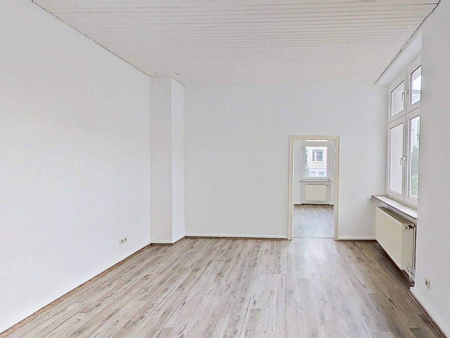 Thumbnail-Sanierte 2-Zimmer-Wohnung mit Wannenbad