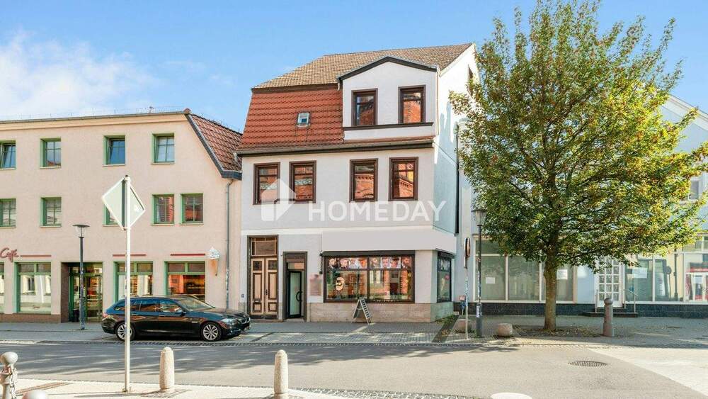 Thumbnail-Mehrfamilienhaus mit Gewerbeeinheit und zwei sanierungsbedürftigen Wohneinheiten im Zentrum von Burg