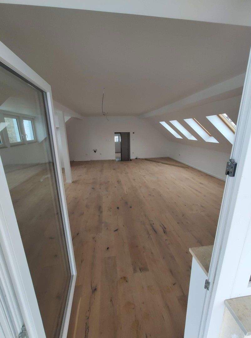 Thumbnail-Exklusives Wohnen nach Sanierung: Helle 3-Zimmer-DG-Wohnung mit Balkon & Parkett in Schnaittach