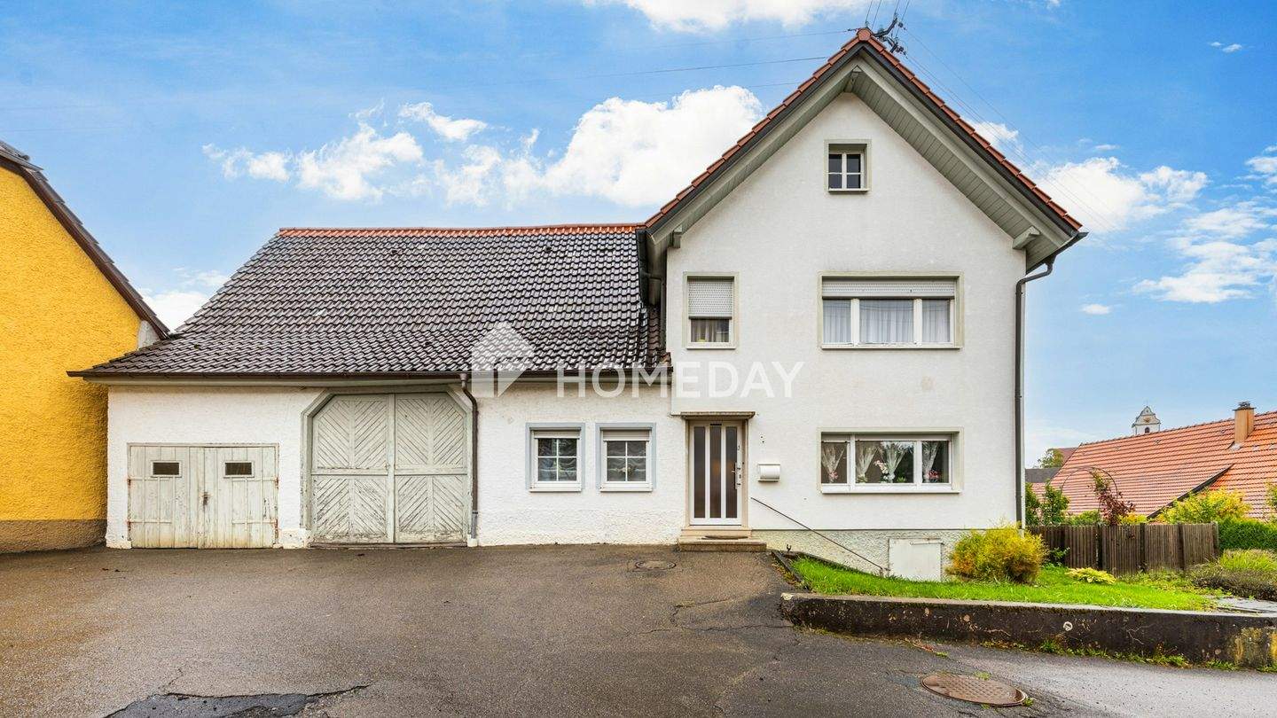 Thumbnail-Fortlaufend modernisiertes, ehemaliges Bauernhaus mit Scheune, Garten und Ausbaupotenzial