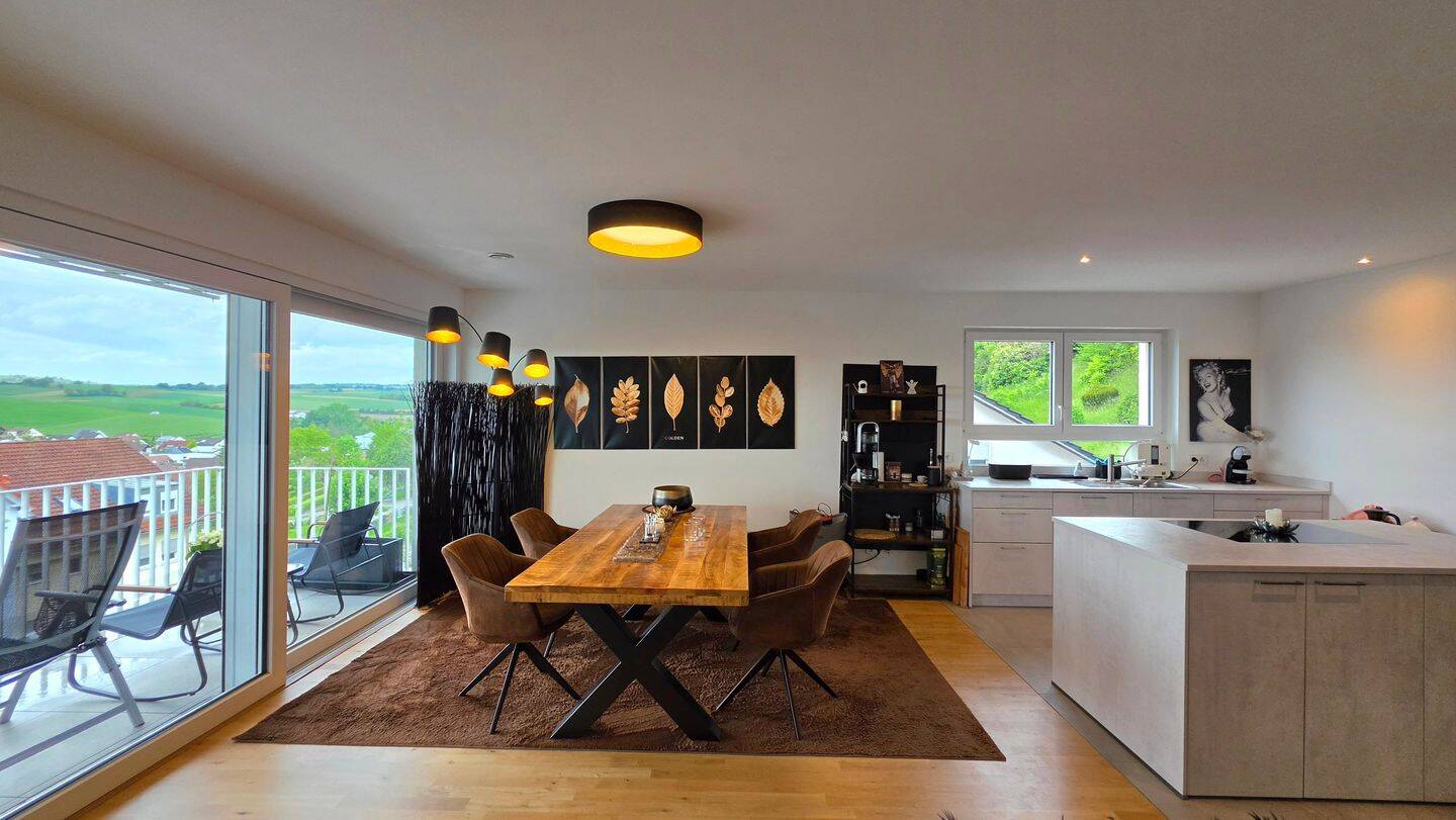 Thumbnail-Vier Zimmer + Sensationelle Aussicht