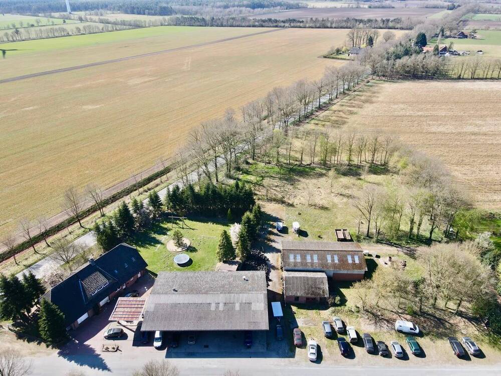 Thumbnail-Ein-Zweifamilienhaus mit Gewerbehalle in 49626 Bippen - Ohrtermersch