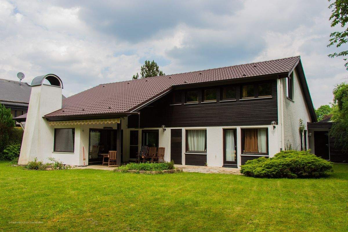 Thumbnail-***Heike Borchers Immobilien***Heimeliges Nest für Singles***Einliegerwohnung***Möbliert***