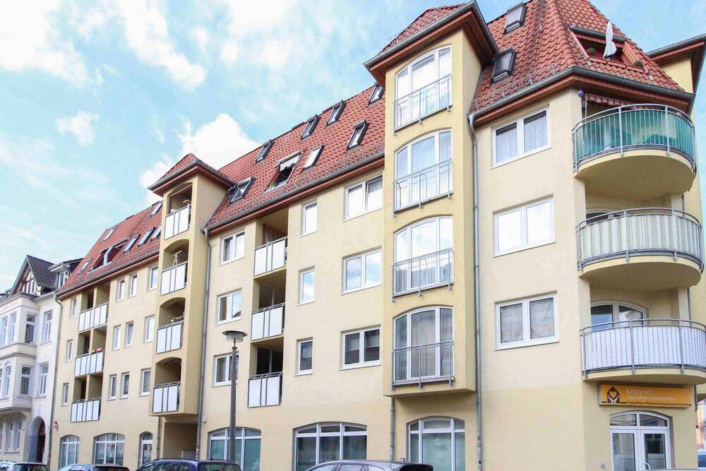Thumbnail-Eigentumswohnung mit Tiefgaragenstellplatz und Loggia im beliebten Stadtfeld Ost