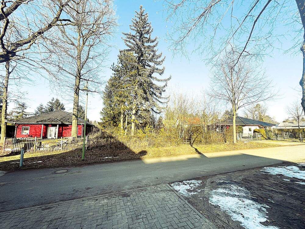 Thumbnail-vertragsfreies Grundstück mit Wochenendhaus