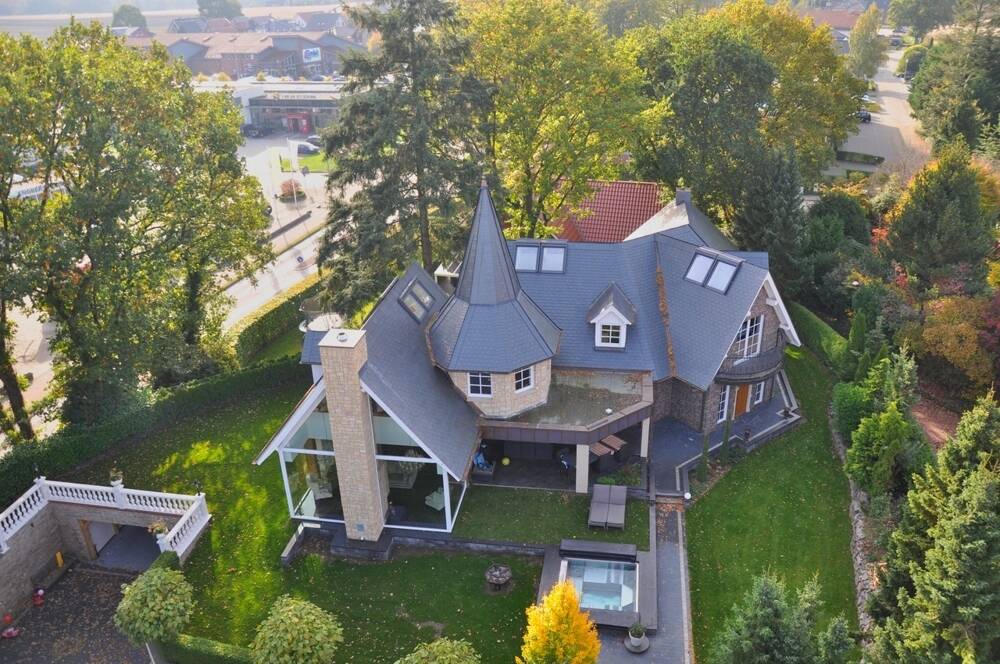 Thumbnail-Exklusive Architektur trifft auf außergewöhnlichen Wohnkomfort in Uelsen