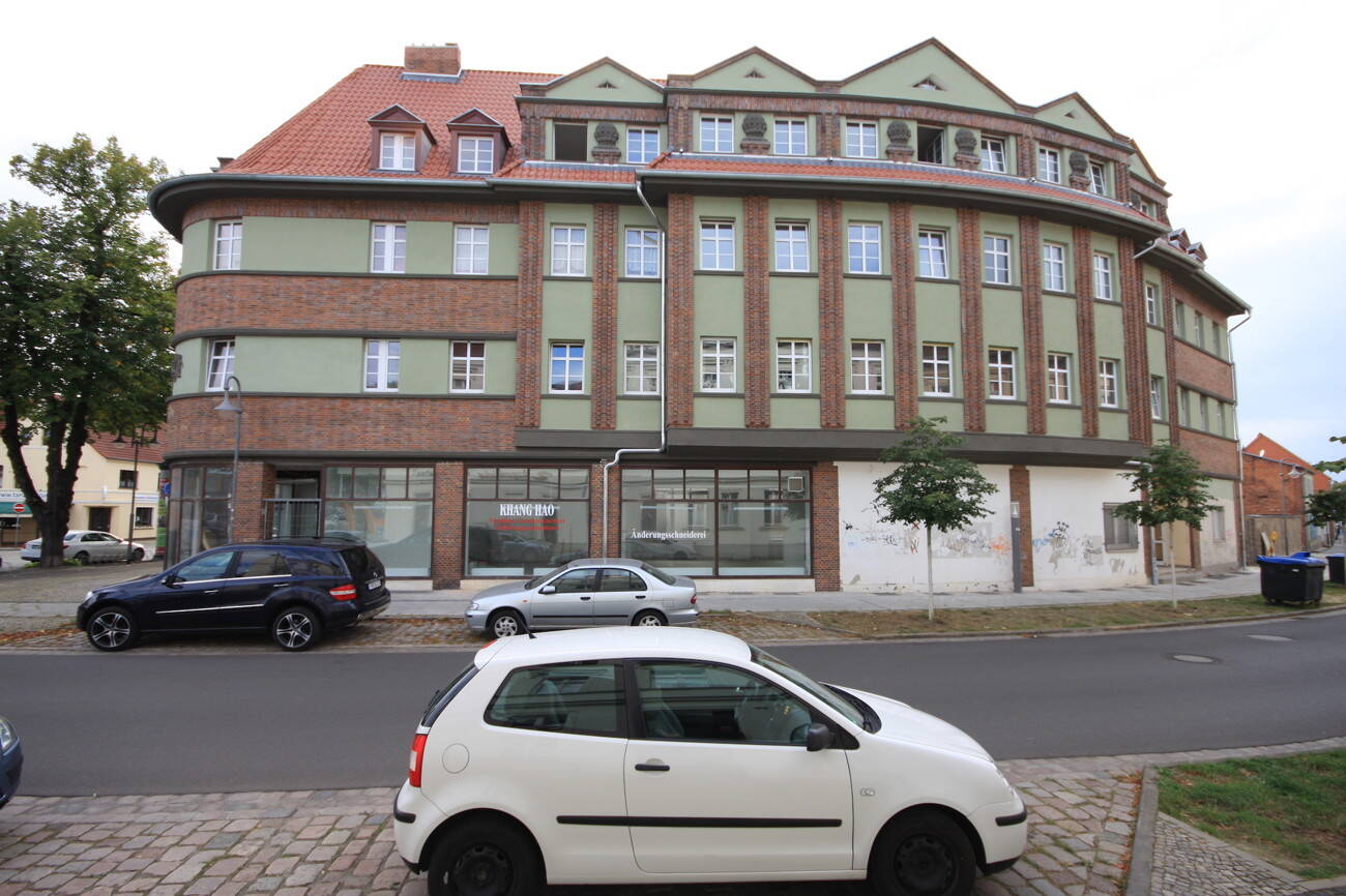 Thumbnail-Wohnen im Altbautraum! Großzügige 2-Zimmer-Wohnung in Bahnhofsnähe