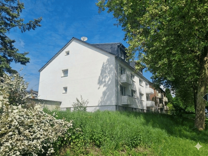 Thumbnail-Kernsaniertes 6-Familienhaus mit Wärmepumpe, Garagen und Energieklasse A