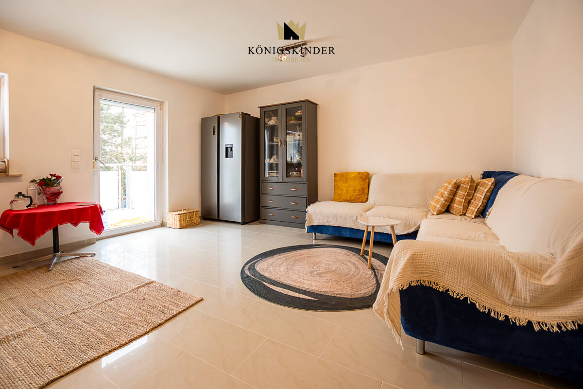 Thumbnail-Renoviertes Mehrfamilienhaus in ruhiger Lage vermietet