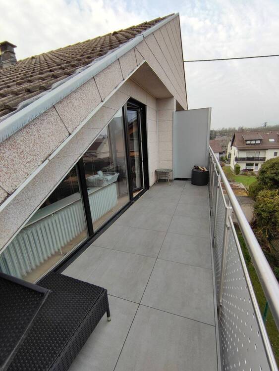 Thumbnail-kl. DG-Wohnung mit Balkon