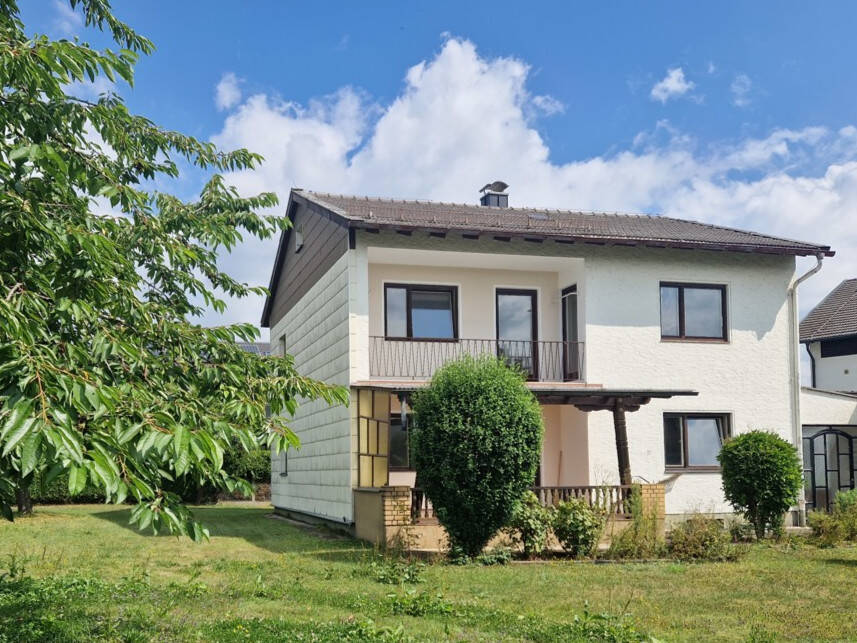 Thumbnail-Freistehendes Einfamilienhaus mit großem Garten und viel Potenzial